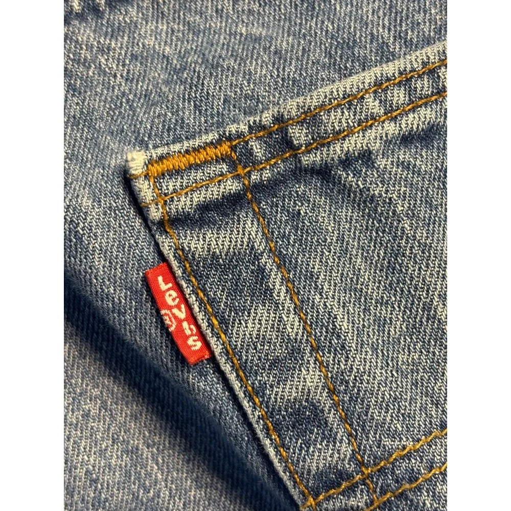 Levi's Jeans Mens 33x30 Blue Denim Medium Wash Straight Fit Red Tab Button Fly‎